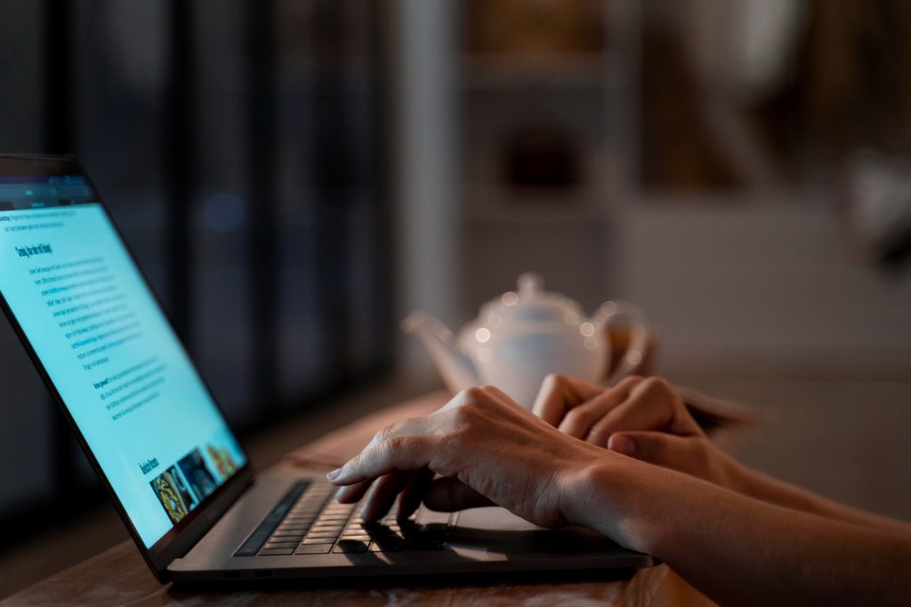 How to Create Multilingual Website Contents That Actually Speak to Your Audience